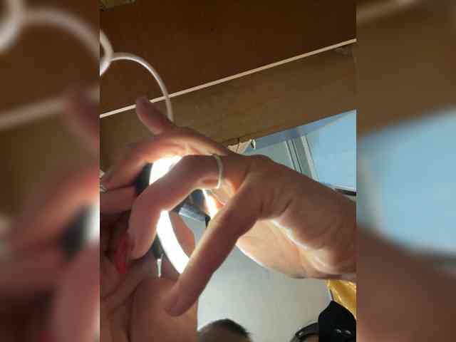 dirtyuaitpussy webcam