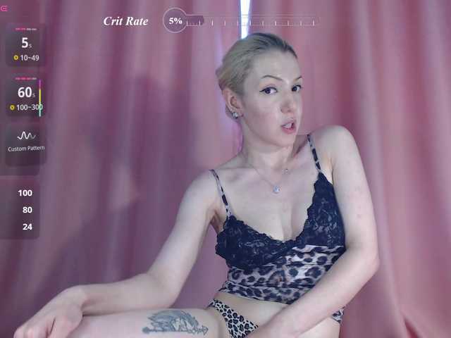 AlexandraXKitty live cam on BongaCams