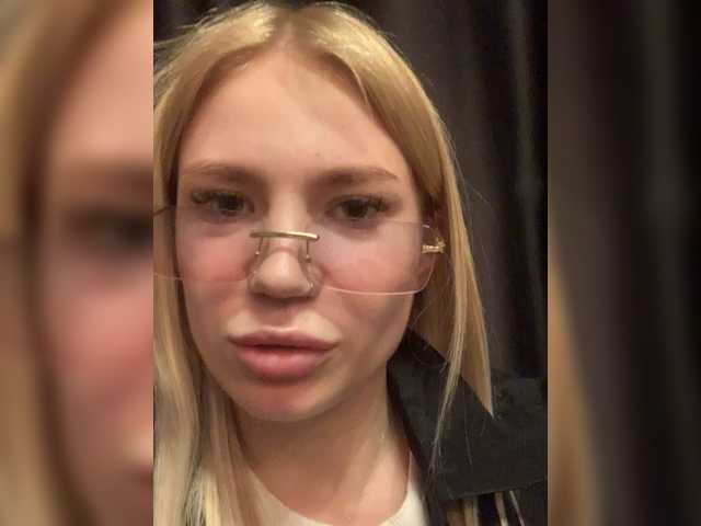 Alisabe's BongaCams profile