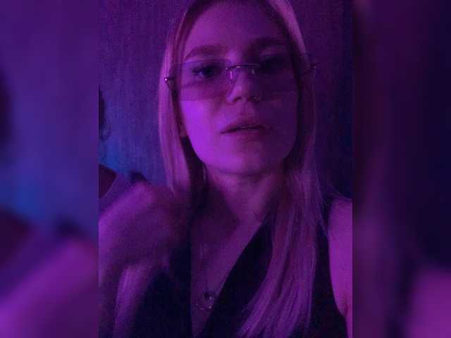 Alisabe Live Cam on BongaCams