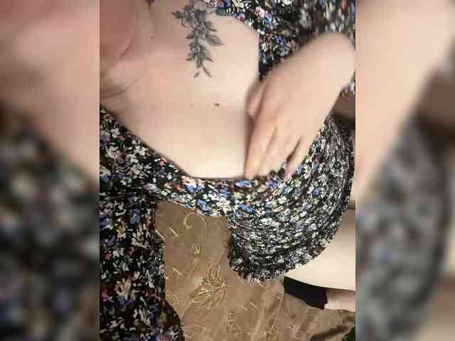 Lizzy_swetty webcam
