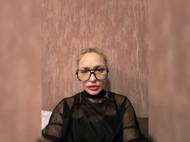 Kirakoks's BongaCams show and profile