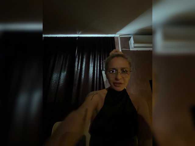 Kirakoks's BongaCams show and profile