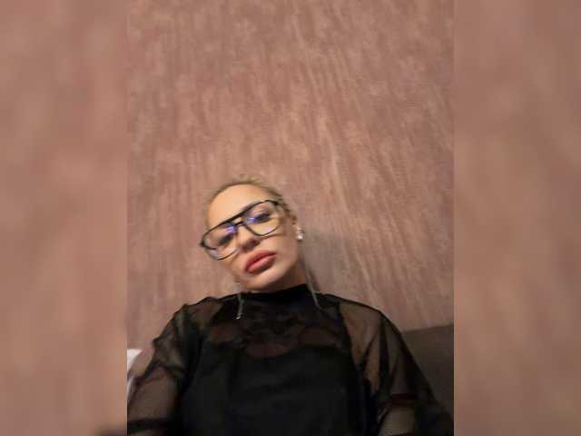 Kirakoks's BongaCams show and profile