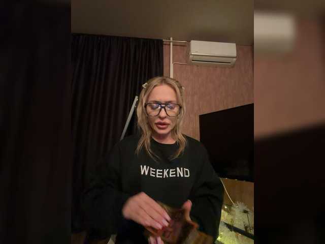 Kirakoks's BongaCams show and profile