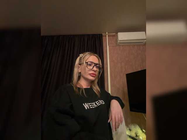 Kirakoks's BongaCams show and profile