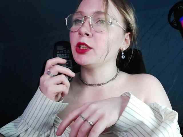 MadamBDSM webcam