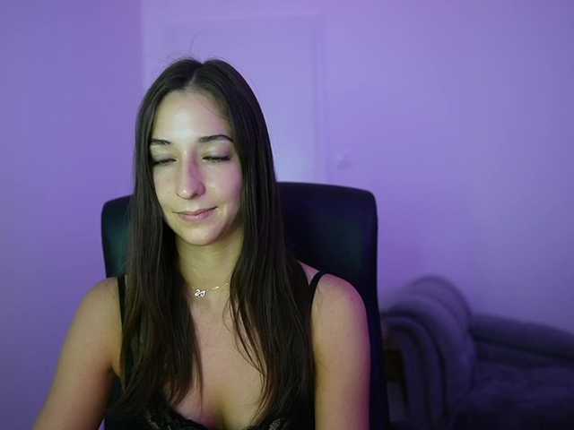 Crystalbrunette18