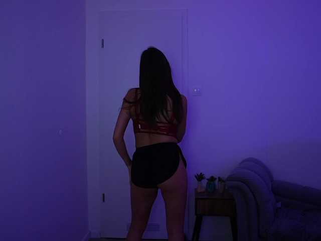 Crystalbrunette18 live cam on BongaCams
