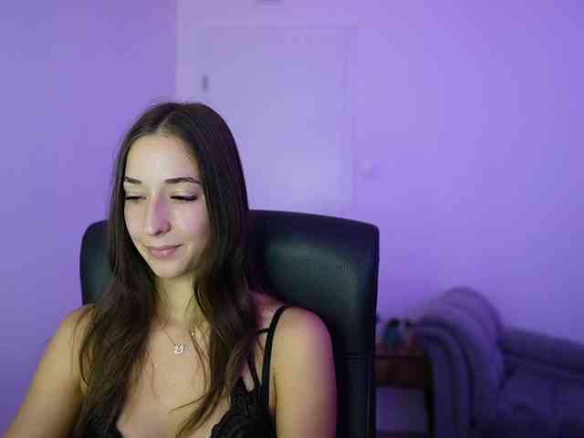 Crystalbrunette18