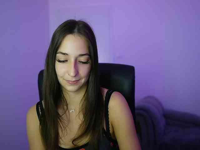 Crystalbrunette18