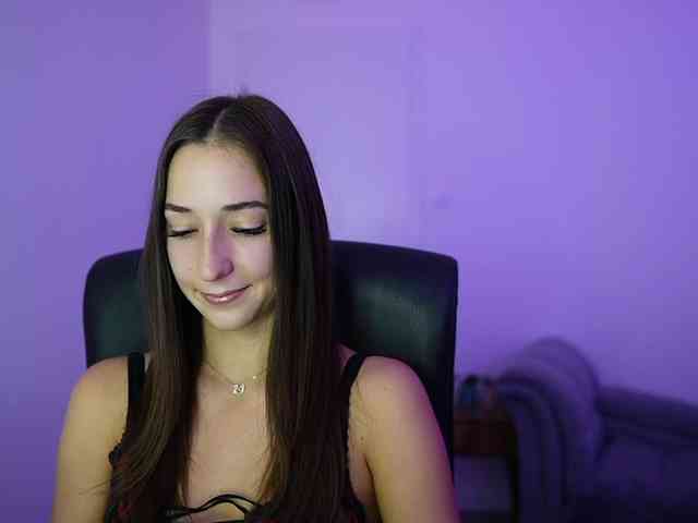 Crystalbrunette18