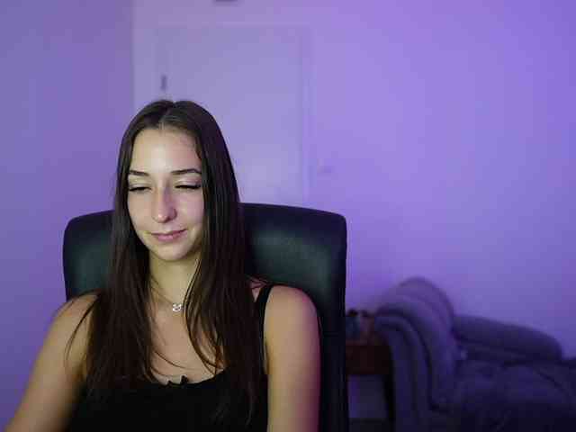 Crystalbrunette18