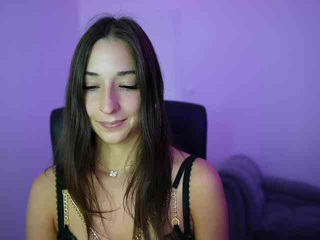 Crystalbrunette18