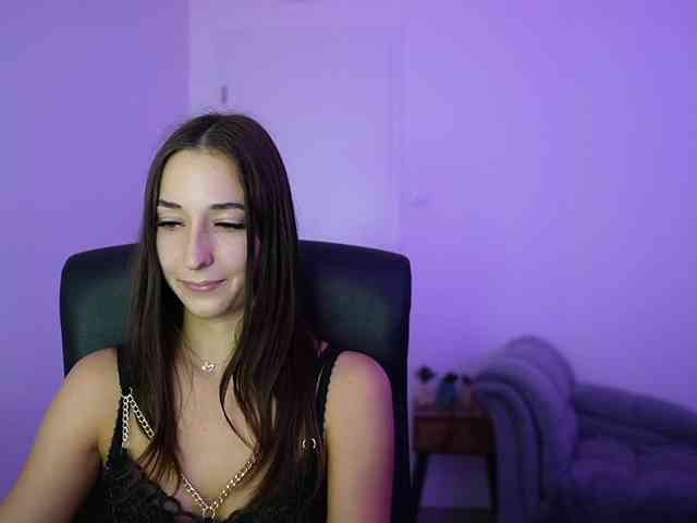 Crystalbrunette18