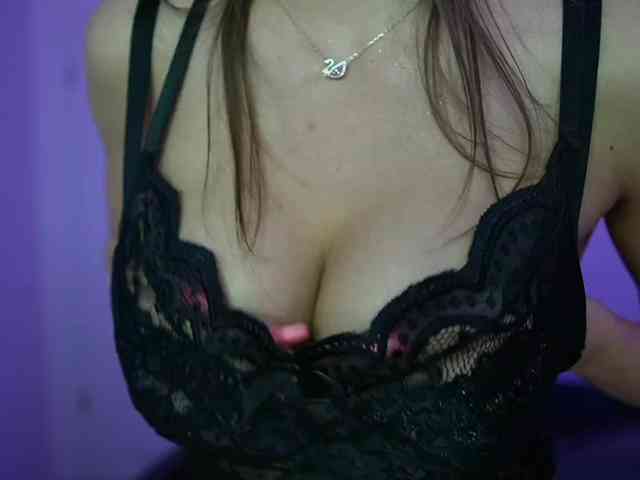 Crystalbrunette18