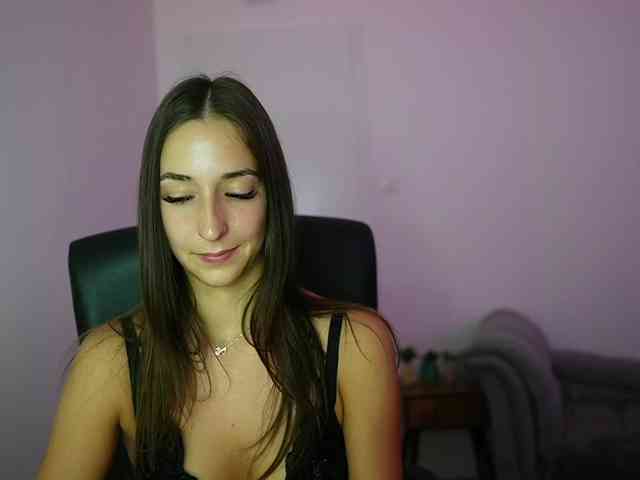 Crystalbrunette18