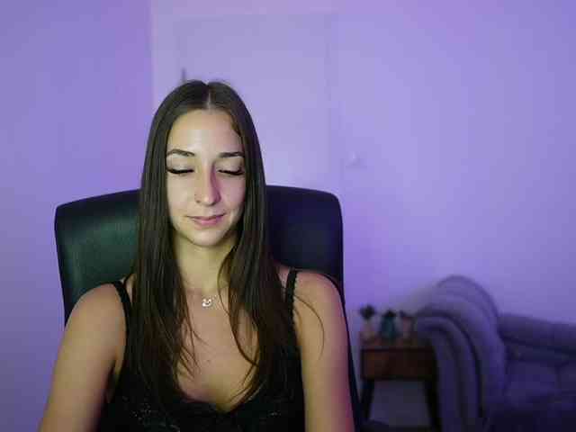 Crystalbrunette18