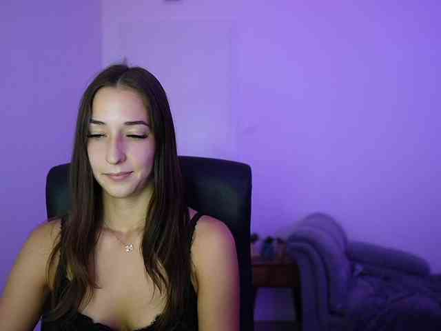 Crystalbrunette18