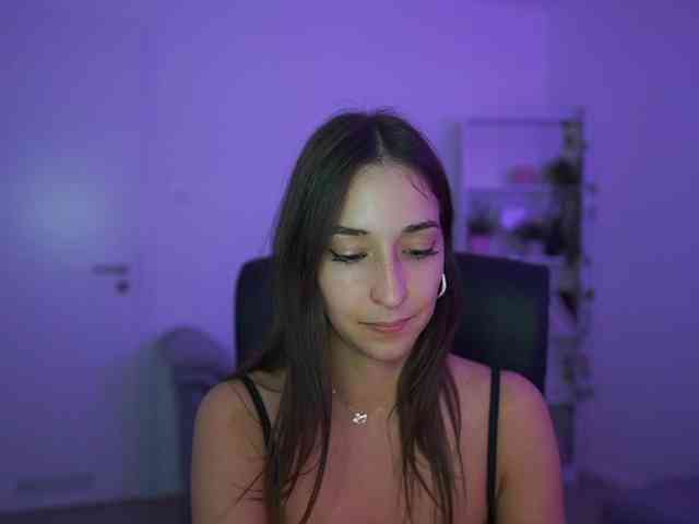 Crystalbrunette18
