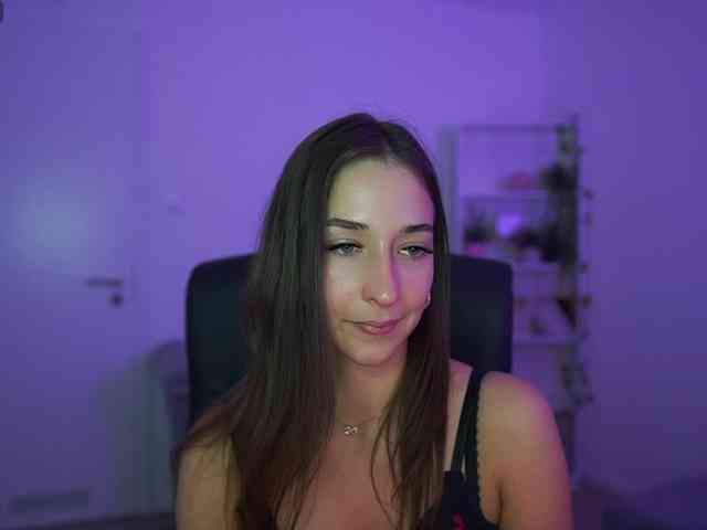 Crystalbrunette18
