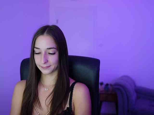 Crystalbrunette18