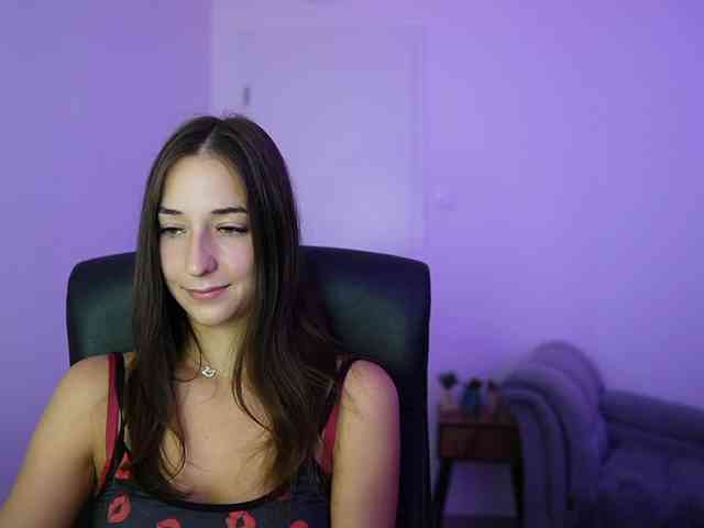 Crystalbrunette18 - Girl 