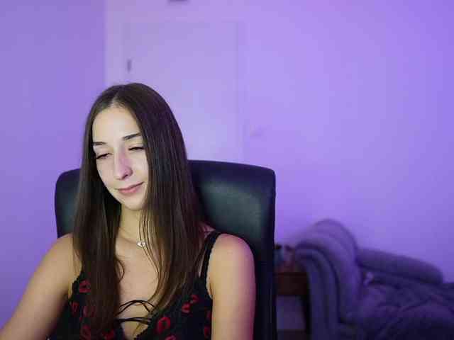 Crystalbrunette18