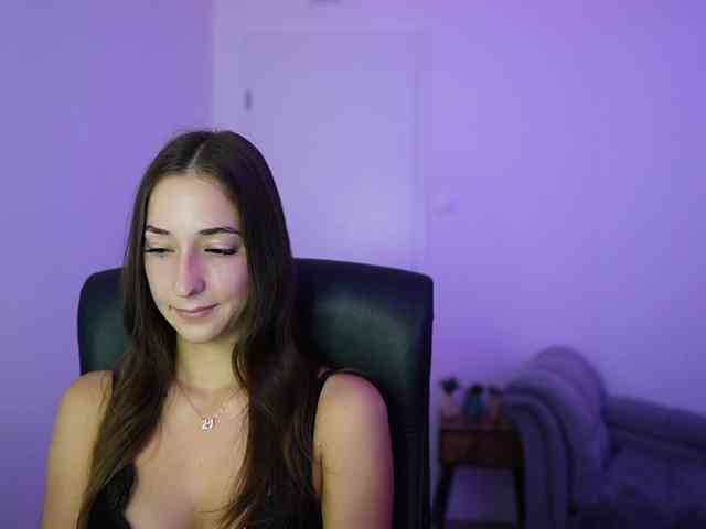 Crystalbrunette18