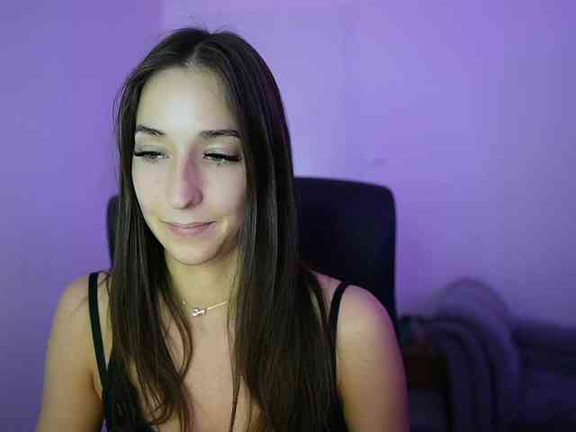 Crystalbrunette18