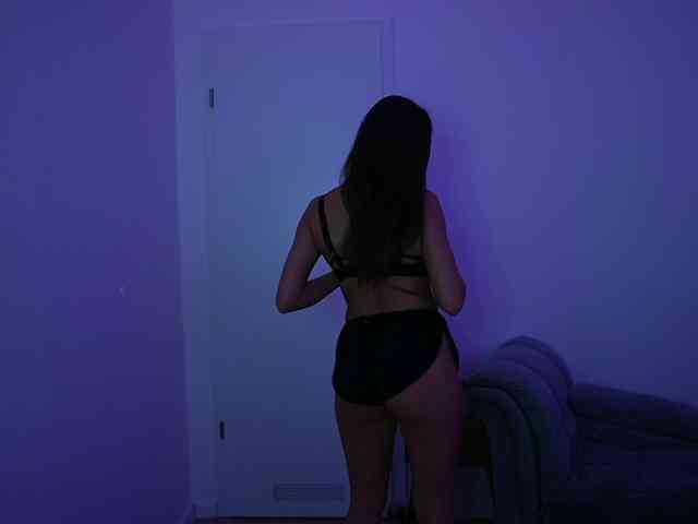 Crystalbrunette18