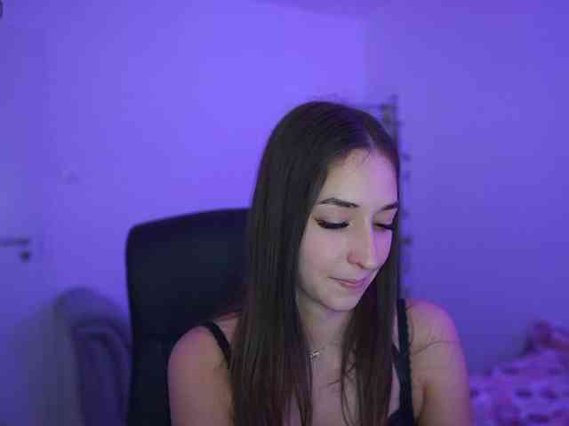 Crystalbrunette18