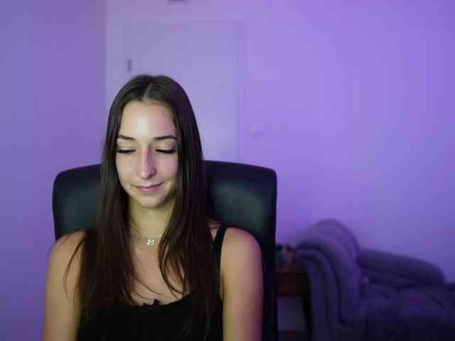 Crystalbrunette18