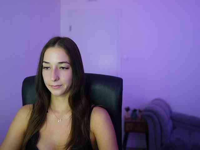 Crystalbrunette18