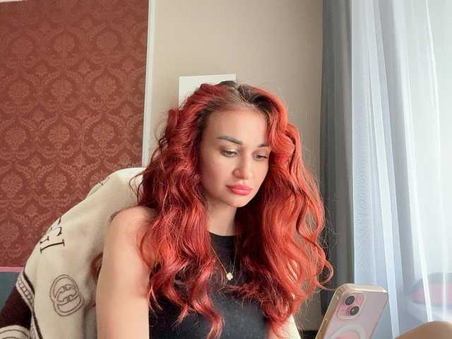 SweetQueen11 live cam