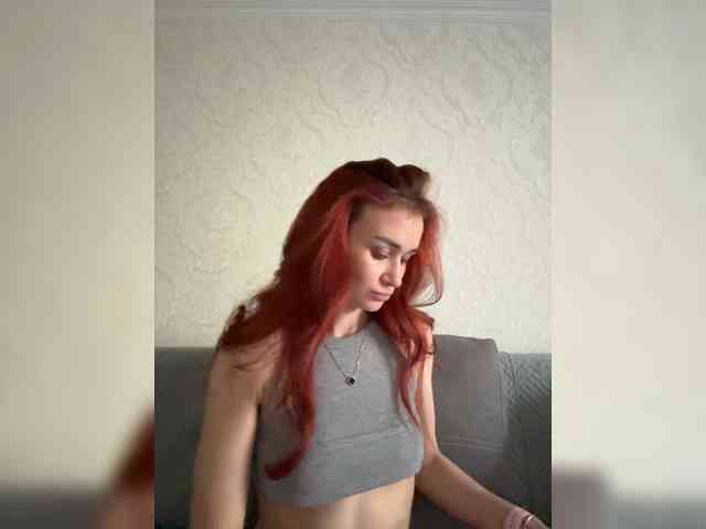 SweetQueen11 webcam