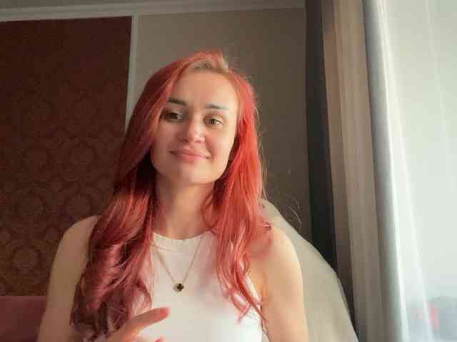 SweetQueen11 webcam
