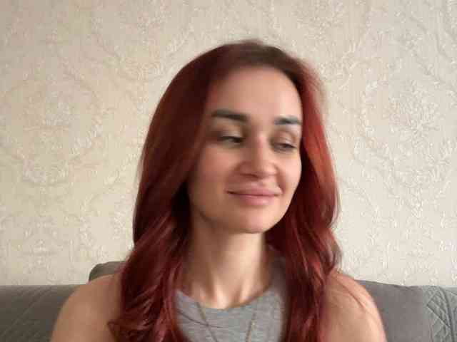 SweetQueen11 webcam