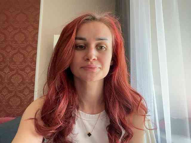 SweetQueen11 webcam