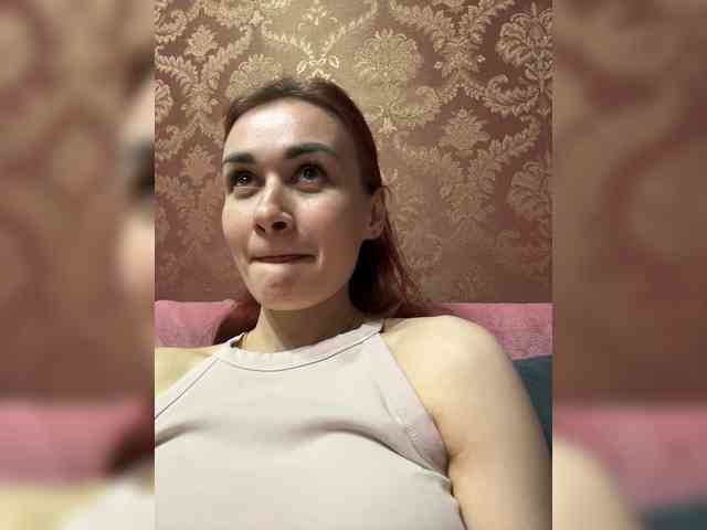SweetQueen11 Live Webcam on BongaCams