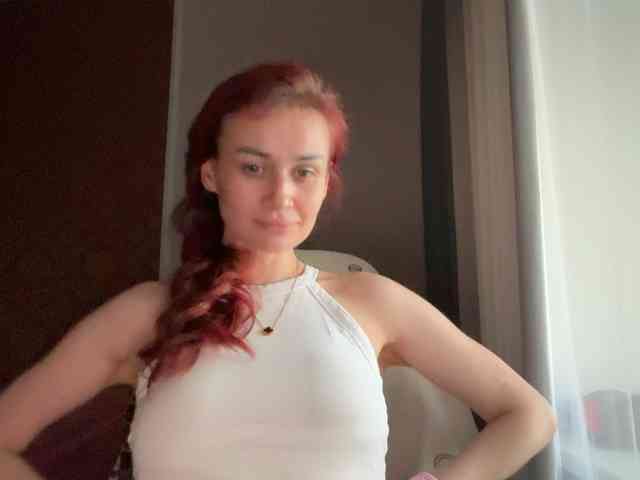 SweetQueen11 webcam