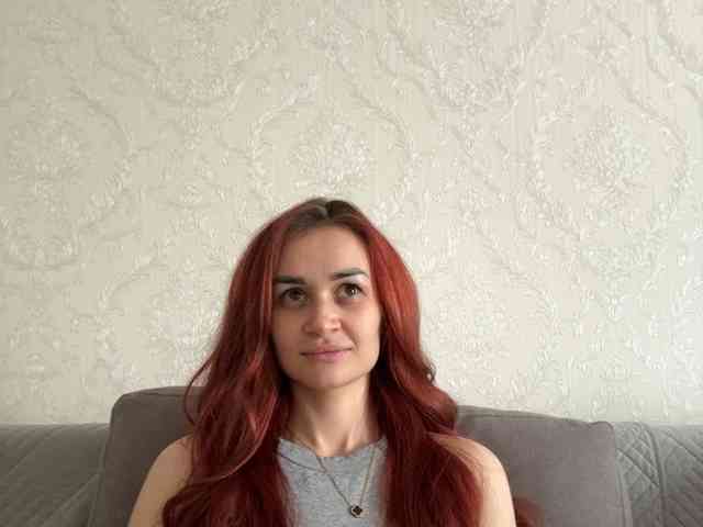 SweetQueen11 webcam