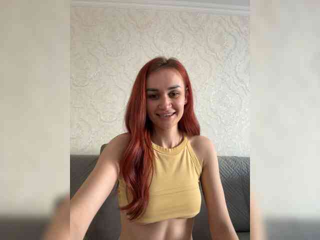 SweetQueen11 webcam
