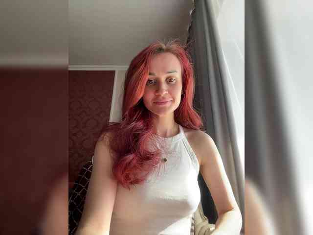 SweetQueen11 webcam