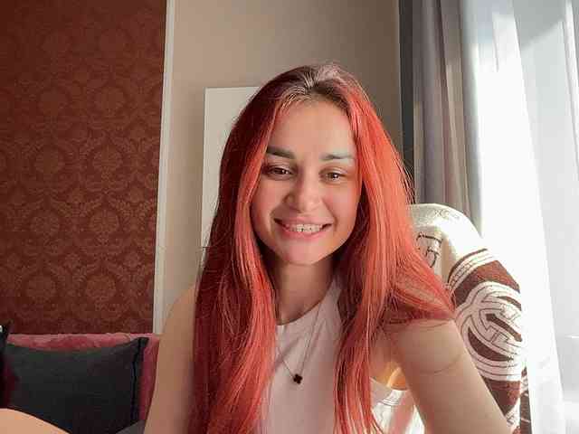 SweetQueen11 Live Webcam on BongaCams