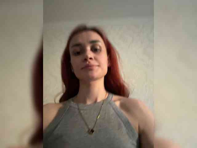 SweetQueen11 webcam