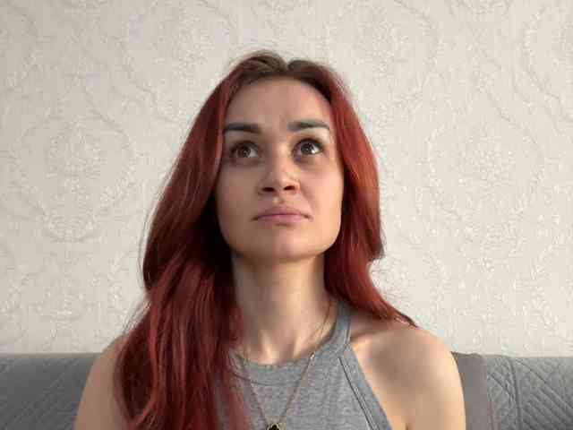 SweetQueen11 webcam