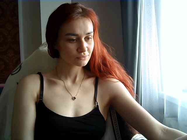 SweetQueen11 webcam