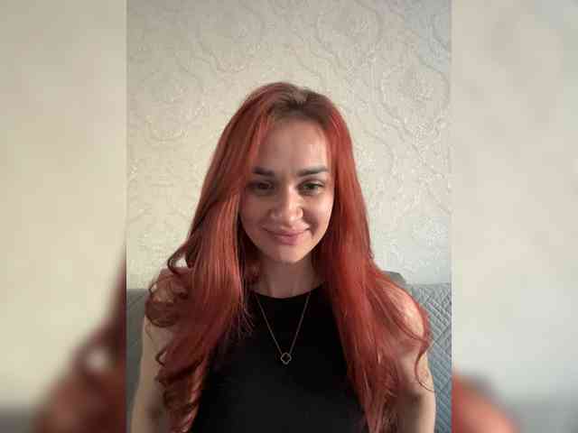 SweetQueen11 webcam