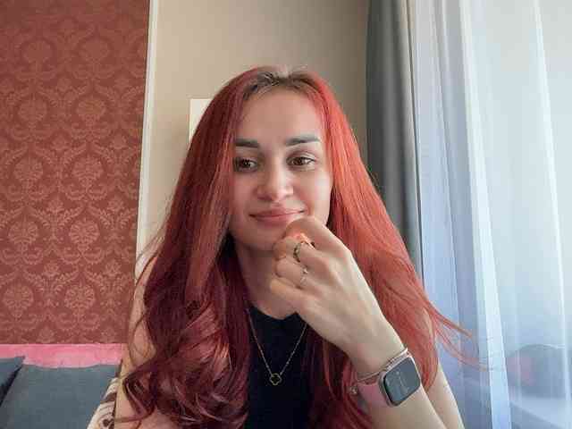 SweetQueen11 webcam